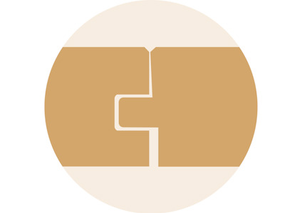 Grafisk illustration av två bruna pusselbitar mot beige bakgrund.